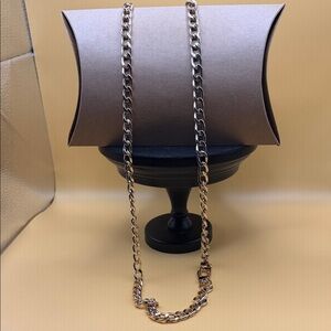 Elegant Gold Chain Necklace